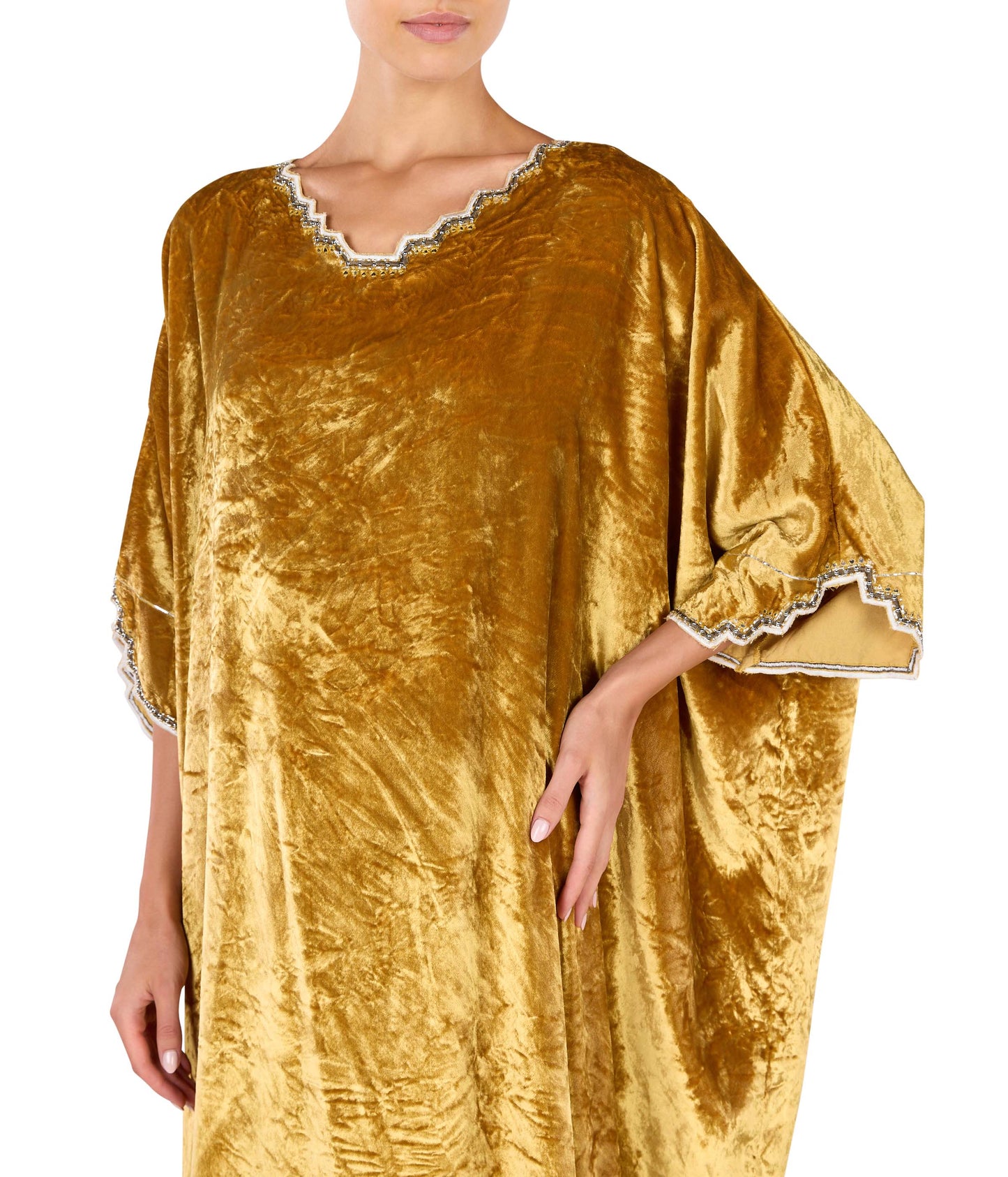 Velvet Wide-Sleeved Kaftan With Embroidery Details