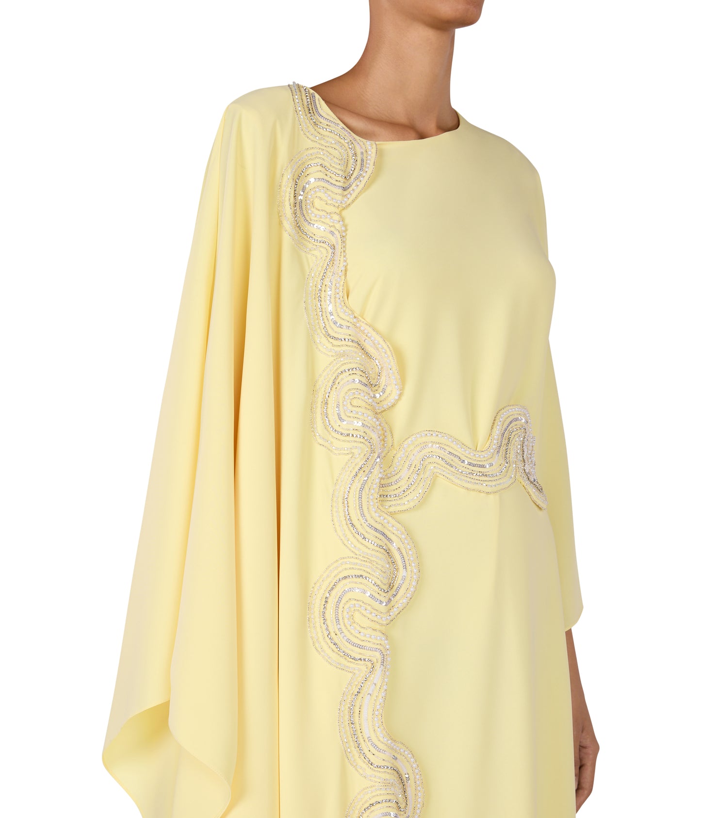 Round Neck Kaftan With Scallop Embroidery On Side And Belt